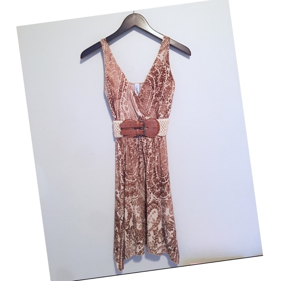 Summer dress - Picture 1 of 7